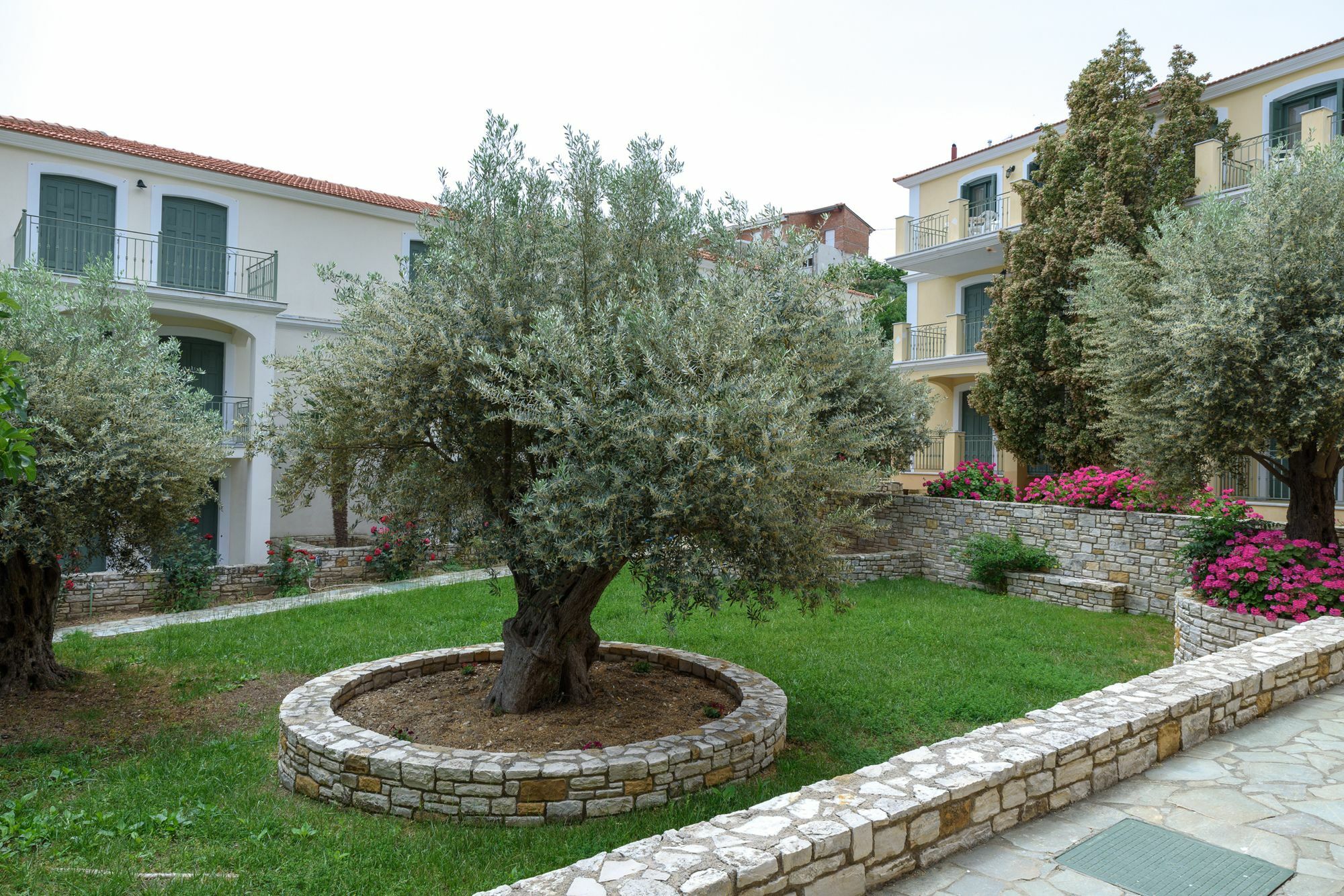 Kyveli Hotel Apartments Vrontados Екстер'єр фото