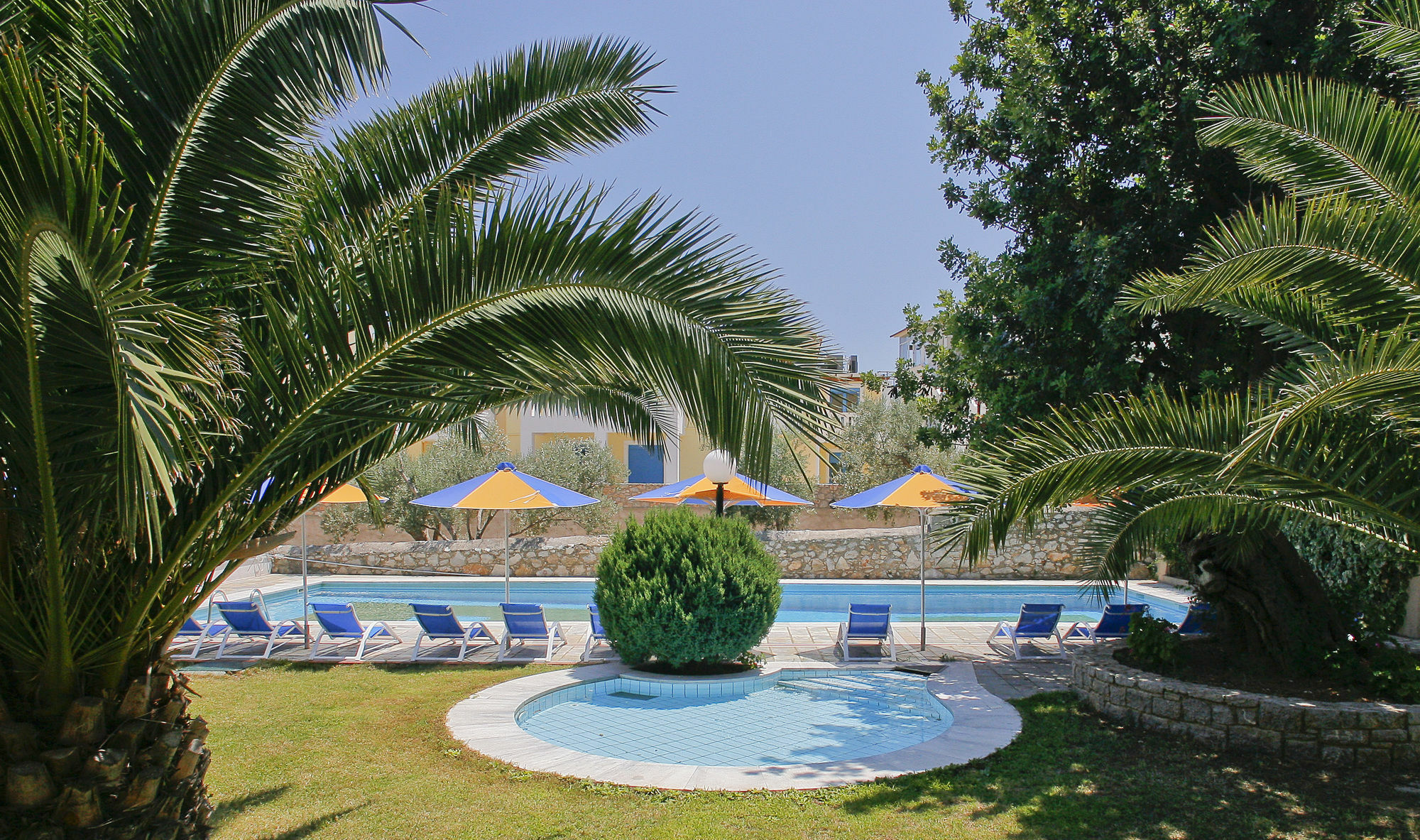 Kyveli Hotel Apartments Vrontados Екстер'єр фото