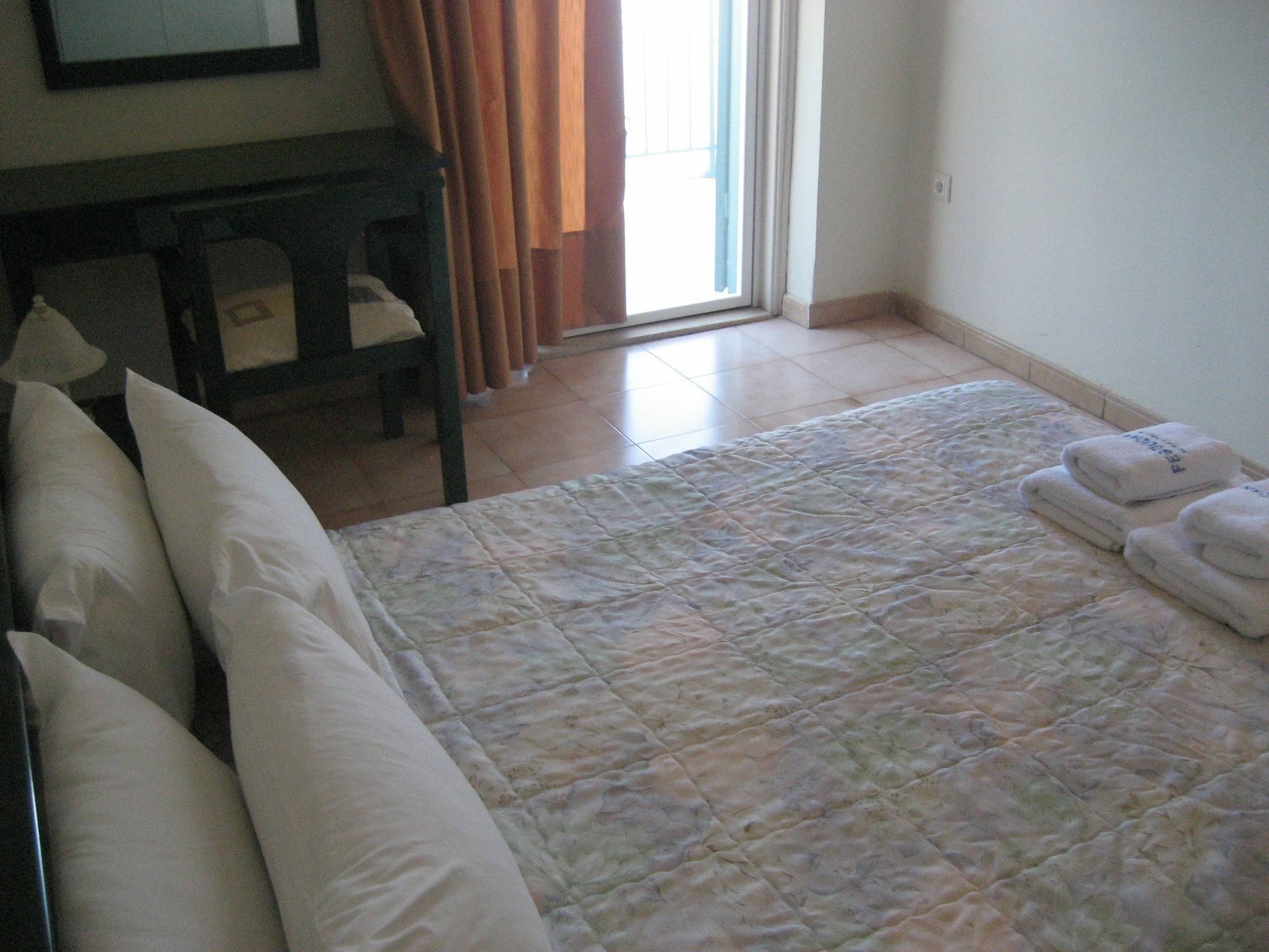 Kyveli Hotel Apartments Vrontados Екстер'єр фото