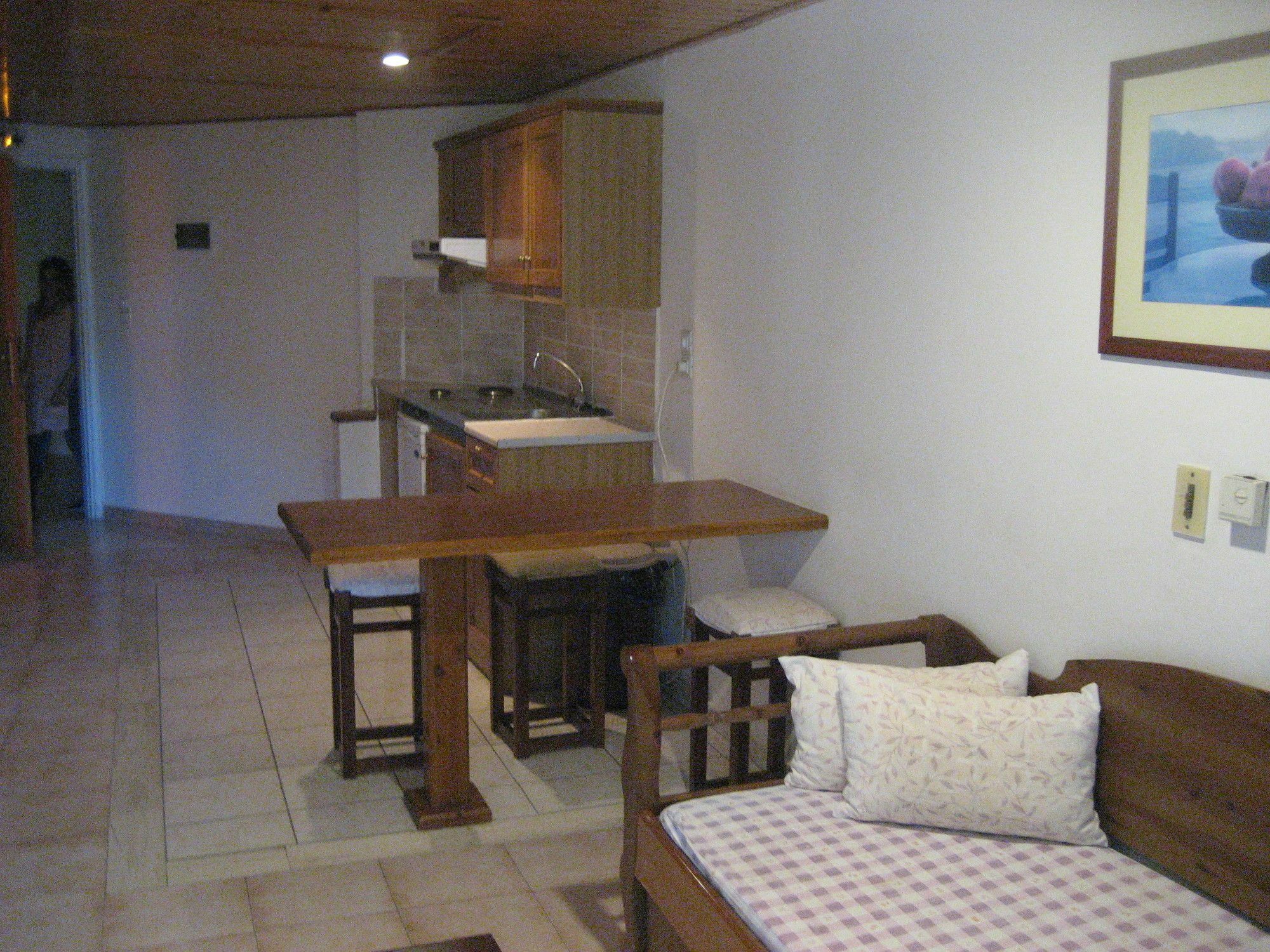 Kyveli Hotel Apartments Vrontados Екстер'єр фото